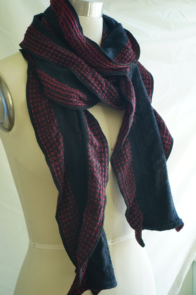 hucklace scarf